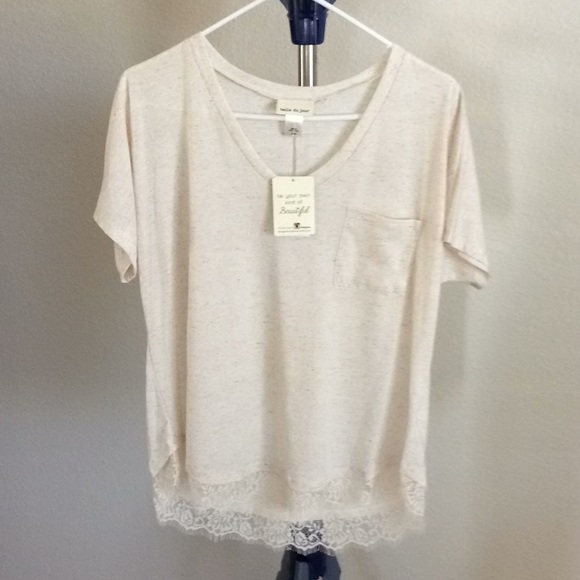 short sleeves top - Picture 1 of 3